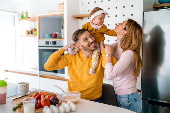 happy-family-preparing-healthy-food-together-in-ki-2021